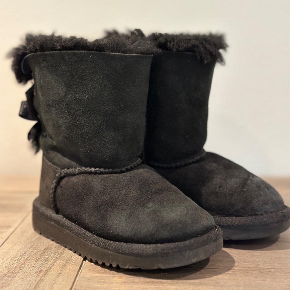 Ugg Kids Black Bailey Bows